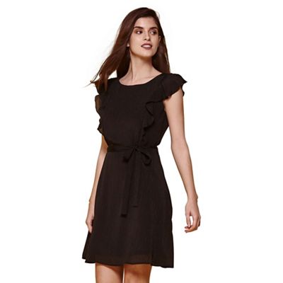 Black line dress with frill sleeve